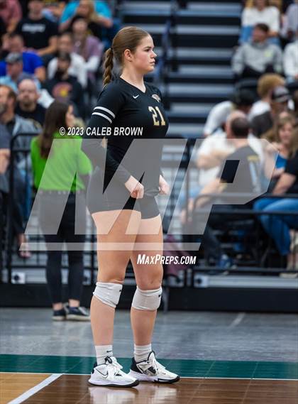 Thumbnail 3 in Maple Mountain vs. Bountiful (UHSAA 5A Final) photogallery.