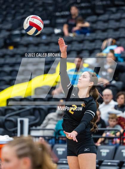 Thumbnail 3 in Maple Mountain vs. Bountiful (UHSAA 5A Final) photogallery.