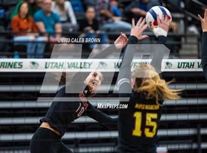 Thumbnail 3 in Maple Mountain vs. Bountiful (UHSAA 5A Final) photogallery.