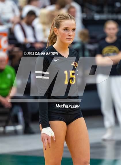 Thumbnail 3 in Maple Mountain vs. Bountiful (UHSAA 5A Final) photogallery.