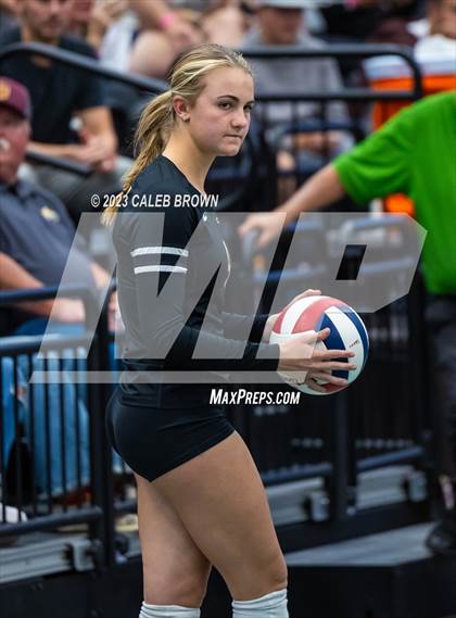 Thumbnail 1 in Maple Mountain vs. Bountiful (UHSAA 5A Final) photogallery.