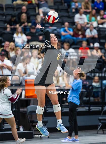Thumbnail 2 in Maple Mountain vs. Bountiful (UHSAA 5A Final) photogallery.