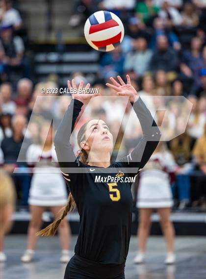 Thumbnail 2 in Maple Mountain vs. Bountiful (UHSAA 5A Final) photogallery.