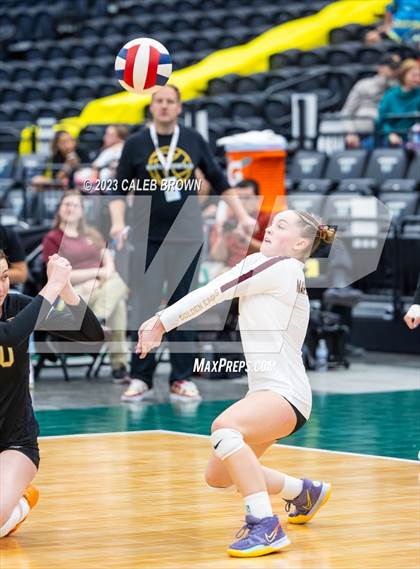 Thumbnail 2 in Maple Mountain vs. Bountiful (UHSAA 5A Final) photogallery.