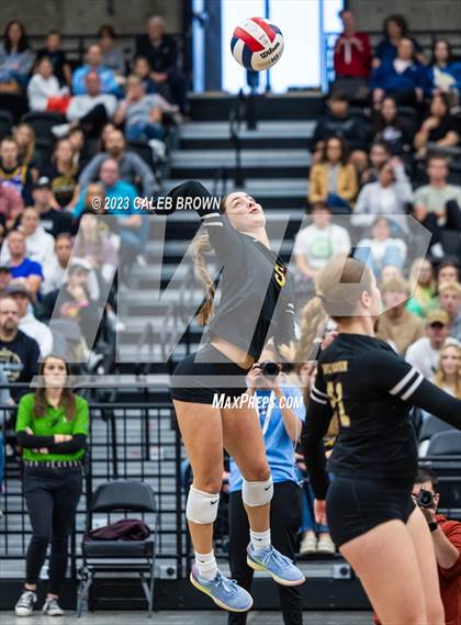 Thumbnail 2 in Maple Mountain vs. Bountiful (UHSAA 5A Final) photogallery.