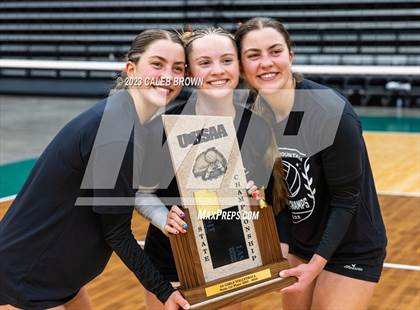 Thumbnail 3 in Maple Mountain vs. Bountiful (UHSAA 5A Final) photogallery.