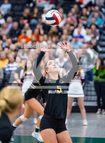Thumbnail 1 in Maple Mountain vs. Bountiful (UHSAA 5A Final) photogallery.