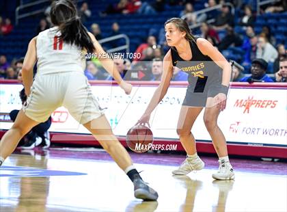 Thumbnail 2 in Liberty vs. Amarillo (UIL 5A Final) photogallery.