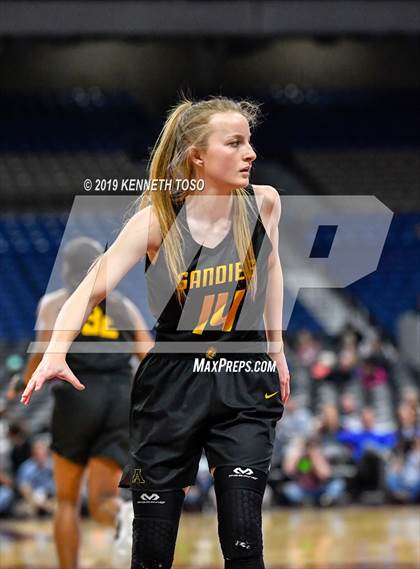 Thumbnail 1 in Liberty vs. Amarillo (UIL 5A Final) photogallery.