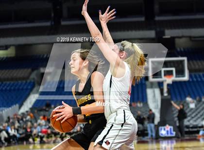 Thumbnail 3 in Liberty vs. Amarillo (UIL 5A Final) photogallery.
