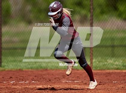 Thumbnail 1 in Dobyns-Bennett vs Morristown East (Eastman-Kingsport Invitational) photogallery.