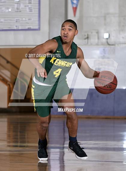 Thumbnail 2 in Kennedy vs. Washington (St. Hope Elite Classic) photogallery.