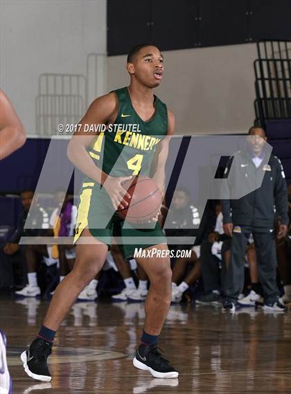 Thumbnail 2 in Kennedy vs. Washington (St. Hope Elite Classic) photogallery.