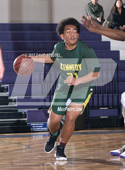 Thumbnail 3 in Kennedy vs. Washington (St. Hope Elite Classic) photogallery.