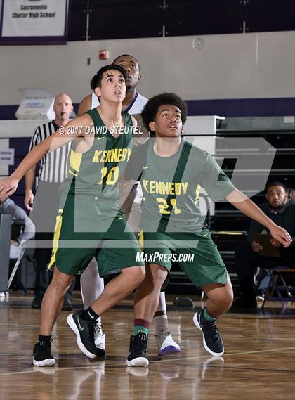 Thumbnail 1 in Kennedy vs. Washington (St. Hope Elite Classic) photogallery.
