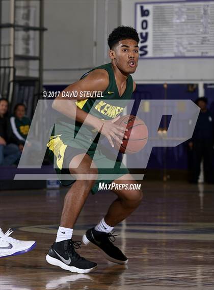 Thumbnail 1 in Kennedy vs. Washington (St. Hope Elite Classic) photogallery.