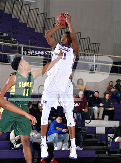 Thumbnail 3 in Kennedy vs. Washington (St. Hope Elite Classic) photogallery.