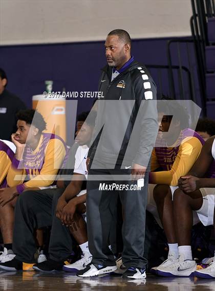 Thumbnail 1 in Kennedy vs. Washington (St. Hope Elite Classic) photogallery.
