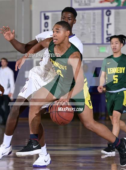 Thumbnail 2 in Kennedy vs. Washington (St. Hope Elite Classic) photogallery.