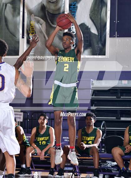Thumbnail 2 in Kennedy vs. Washington (St. Hope Elite Classic) photogallery.