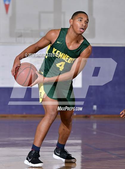 Thumbnail 1 in Kennedy vs. Washington (St. Hope Elite Classic) photogallery.