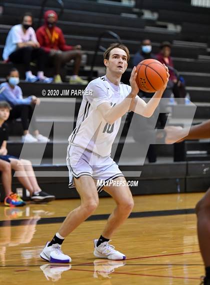 Thumbnail 1 in Stony Point @ Vandegrift photogallery.