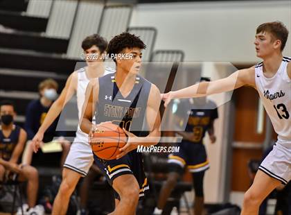 Thumbnail 1 in Stony Point @ Vandegrift photogallery.