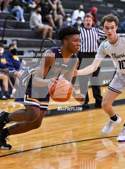 Thumbnail 2 in Stony Point @ Vandegrift photogallery.