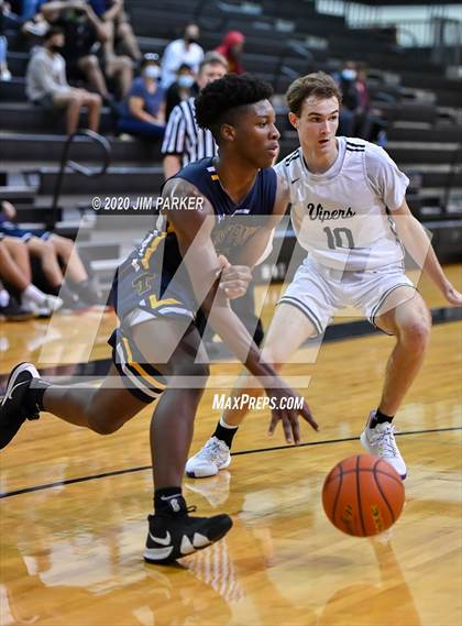 Thumbnail 3 in Stony Point @ Vandegrift photogallery.