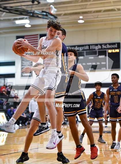 Thumbnail 1 in Stony Point @ Vandegrift photogallery.