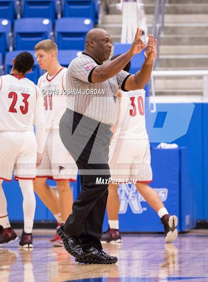 Thumbnail 1 in Stevens vs. Strake Jesuit (NISD/NEISD Tournament) photogallery.