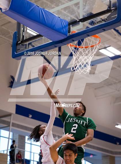 Thumbnail 1 in Stevens vs. Strake Jesuit (NISD/NEISD Tournament) photogallery.