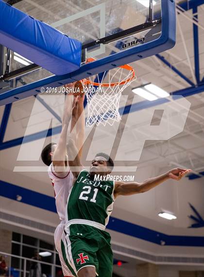 Thumbnail 3 in Stevens vs. Strake Jesuit (NISD/NEISD Tournament) photogallery.