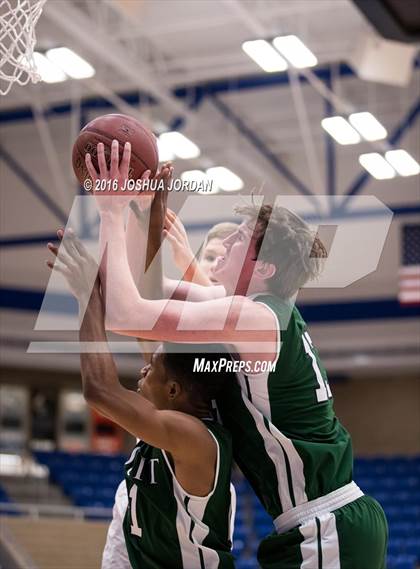 Thumbnail 3 in Stevens vs. Strake Jesuit (NISD/NEISD Tournament) photogallery.