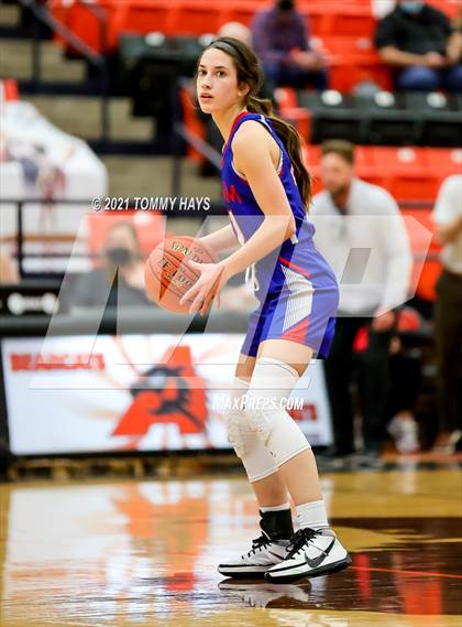 Thumbnail 2 in Argyle vs. Graham (UIL 4A Area Playoff) photogallery.