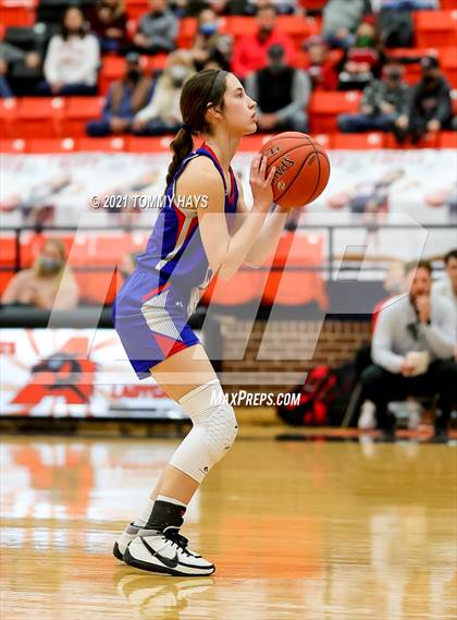 Thumbnail 2 in Argyle vs. Graham (UIL 4A Area Playoff) photogallery.