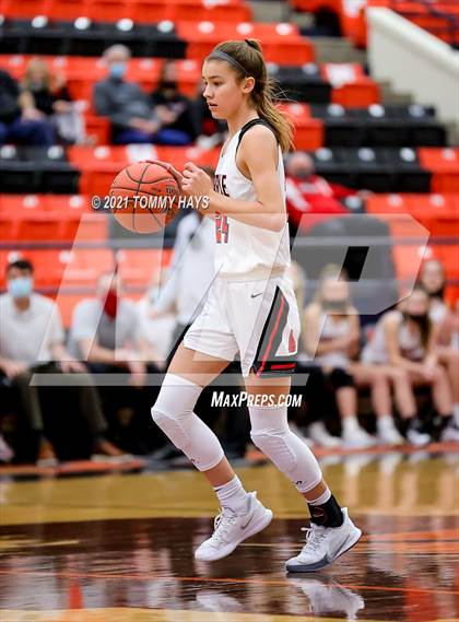 Thumbnail 2 in Argyle vs. Graham (UIL 4A Area Playoff) photogallery.