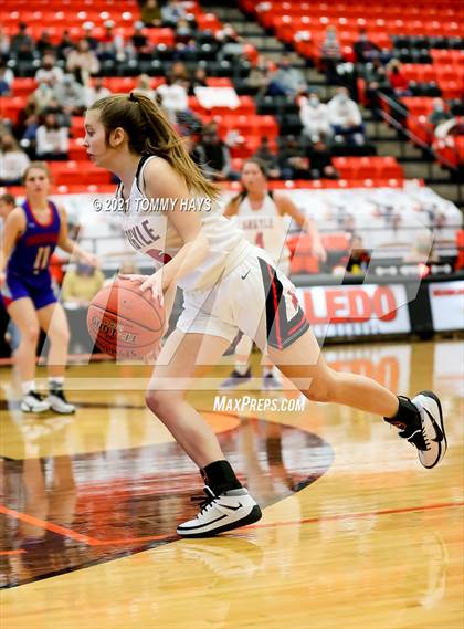 Thumbnail 2 in Argyle vs. Graham (UIL 4A Area Playoff) photogallery.