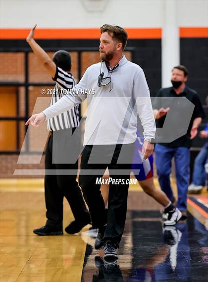 Thumbnail 1 in Argyle vs. Graham (UIL 4A Area Playoff) photogallery.