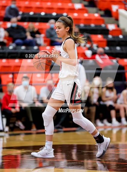 Thumbnail 3 in Argyle vs. Graham (UIL 4A Area Playoff) photogallery.