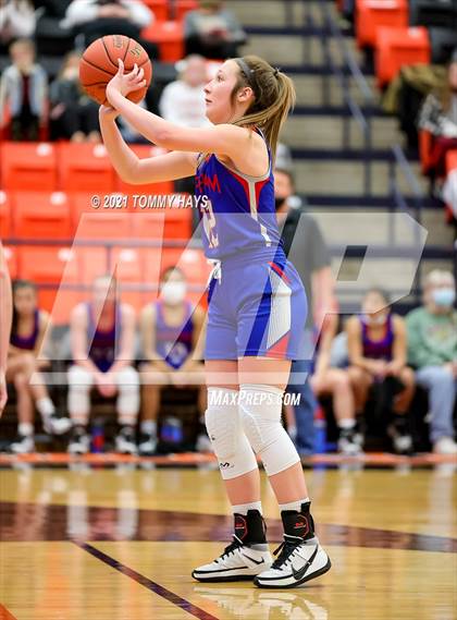 Thumbnail 2 in Argyle vs. Graham (UIL 4A Area Playoff) photogallery.