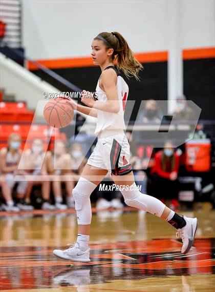 Thumbnail 3 in Argyle vs. Graham (UIL 4A Area Playoff) photogallery.