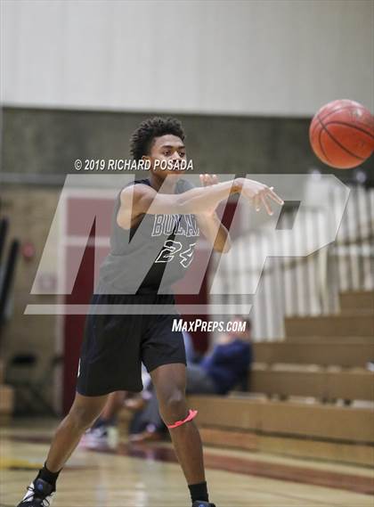 Thumbnail 2 in Bullard vs. Sunnyside (Clovis West Nike Invitational) photogallery.