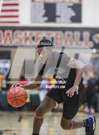 Thumbnail 2 in Bullard vs. Sunnyside (Clovis West Nike Invitational) photogallery.