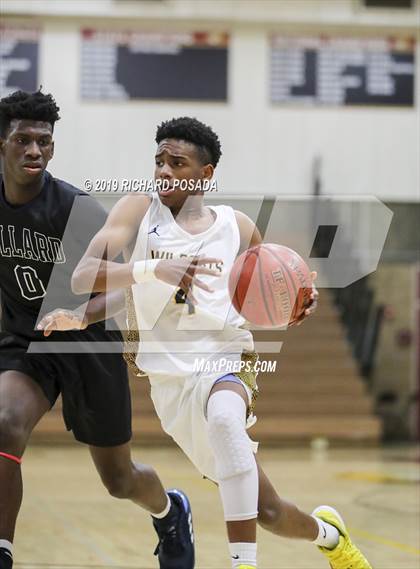 Thumbnail 2 in Bullard vs. Sunnyside (Clovis West Nike Invitational) photogallery.