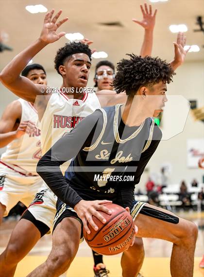 Thumbnail 2 in Centennial vs. St. John Bosco (The Classic at Damien) Tournament photogallery.