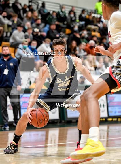 Thumbnail 2 in Centennial vs. St. John Bosco (The Classic at Damien) Tournament photogallery.