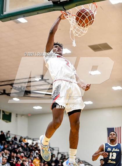 Thumbnail 1 in Centennial vs. St. John Bosco (The Classic at Damien) Tournament photogallery.