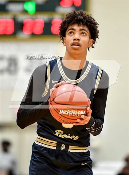Thumbnail 1 in Centennial vs. St. John Bosco (The Classic at Damien) Tournament photogallery.