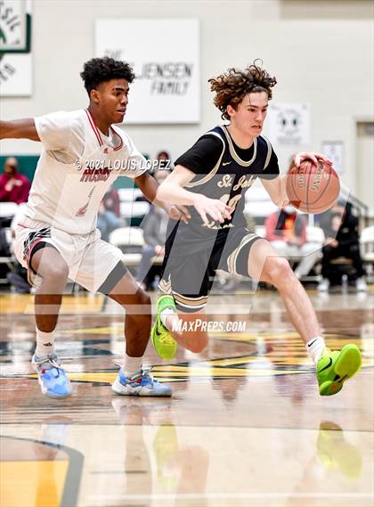 Thumbnail 2 in Centennial vs. St. John Bosco (The Classic at Damien) Tournament photogallery.